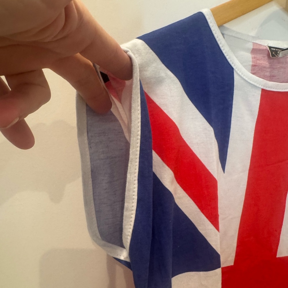 Union Jack 🇬🇧 Women's Short Sleeve Tee. 
Size M. NWOT. - Picture 4 of 6